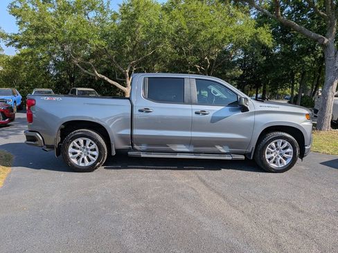 Used 2021 Chevrolet Silverado 1500 Custom AWD/4WD image 3