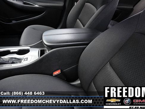 Used 2025 Chevrolet Malibu LT FWD image 29