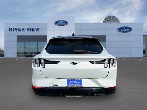 Certified 2021 Ford Mustang Mach-E Premium image 5