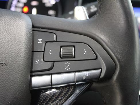 Used 2024 Cadillac XT6 Sport w/ LPO, ONYX Package AWD/4WD image 17