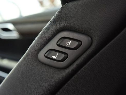 Used 2024 Genesis GV80 2.5T AWD/4WD image 27