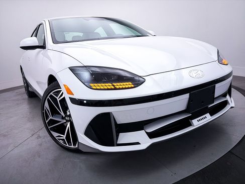Used 2023 Hyundai Ioniq 6 SEL RWD image 7