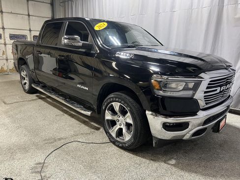 Used 2024 RAM 1500 Laramie AWD/4WD image 4