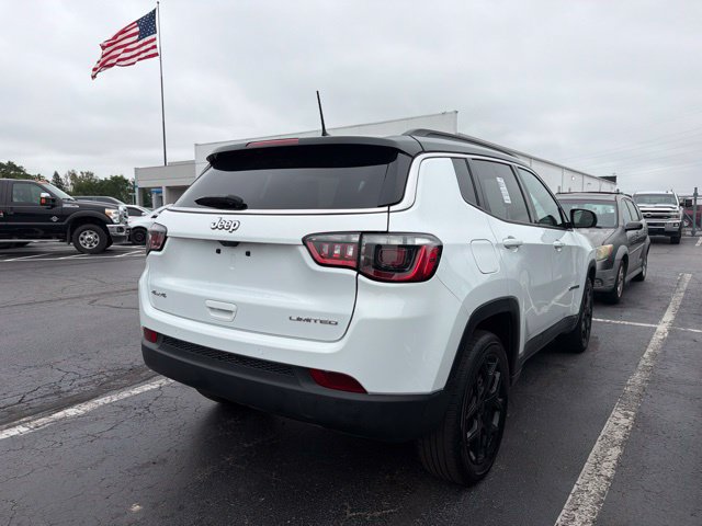 Used 2025 Jeep Compass Limited AWD/4WD image 4
