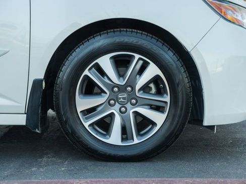 Used 2016 Honda Odyssey Touring image 5