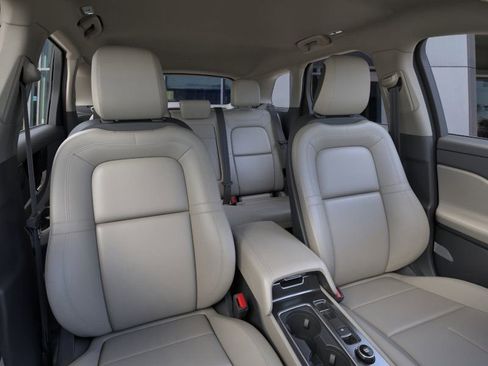 New 2026 Lincoln Corsair Premiere image 32