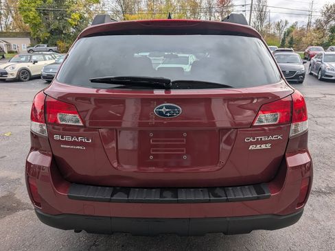 Used 2014 Subaru Outback 2.5i Premium image 12