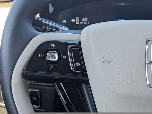 New 2026 Lincoln Corsair Premiere FWD image 28