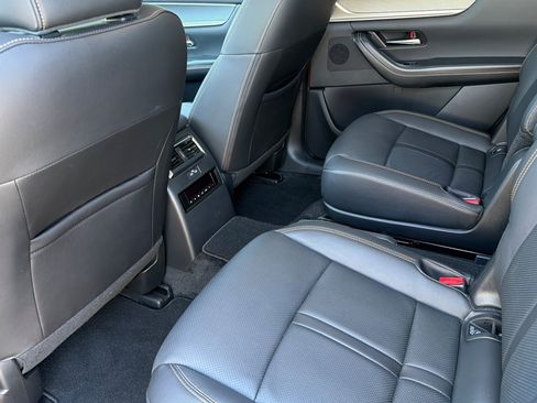 Certified 2025 MAZDA CX-90 Plug-In Hybrid w/ Preferred AWD/4WD image 14