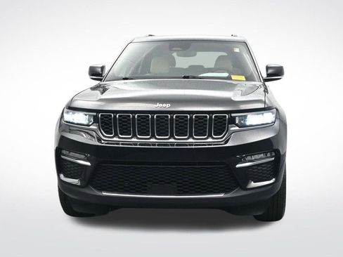Used 2023 Jeep Grand Cherokee Limited image 2