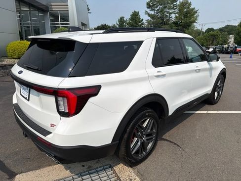 Used 2025 Ford Explorer ST w/ Sun And Sound Package AWD/4WD image 7