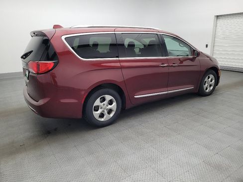 Used 2017 Chrysler Pacifica Touring-L Plus image 10