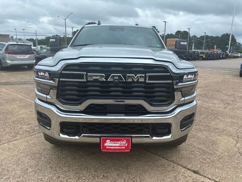 New 2026 RAM 2500 Big Horn AWD/4WD image 9