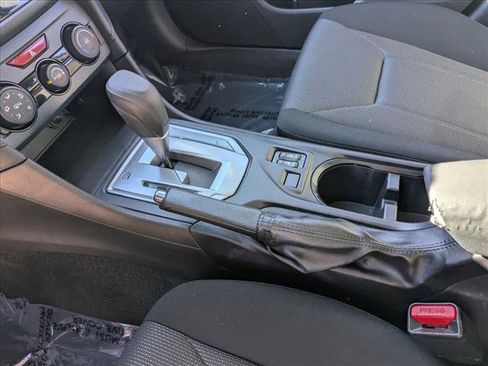 Used 2019 Subaru Impreza 2.0i Premium image 17