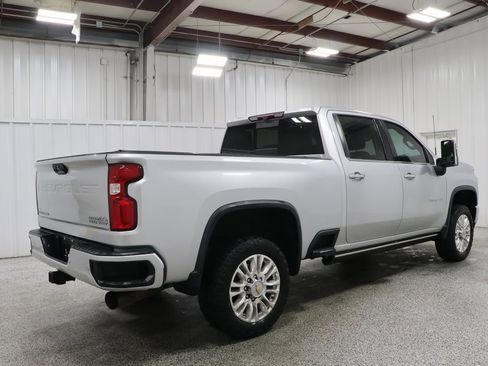 Used 2021 Chevrolet Silverado 2500 High Country image 6