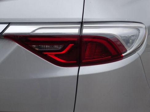 Used 2022 Buick Enclave Premium image 17