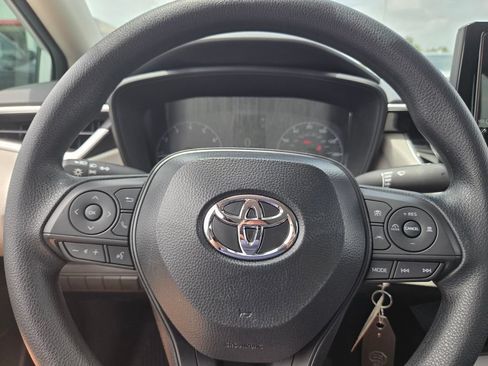 Certified 2025 Toyota Corolla LE FWD image 23