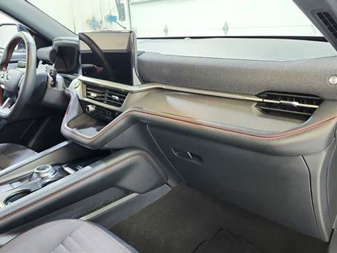 Used 2025 Ford Explorer ST-Line AWD/4WD image 25