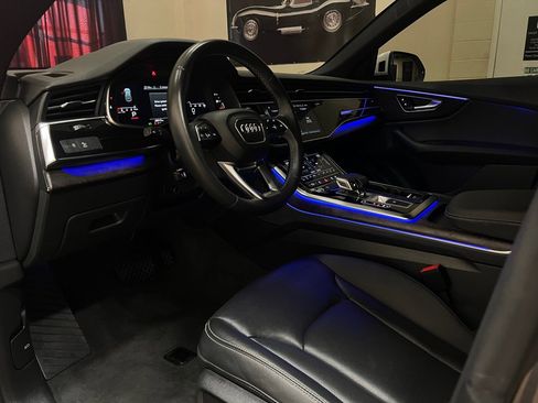 Used 2021 Audi Q8 Premium Plus image 35
