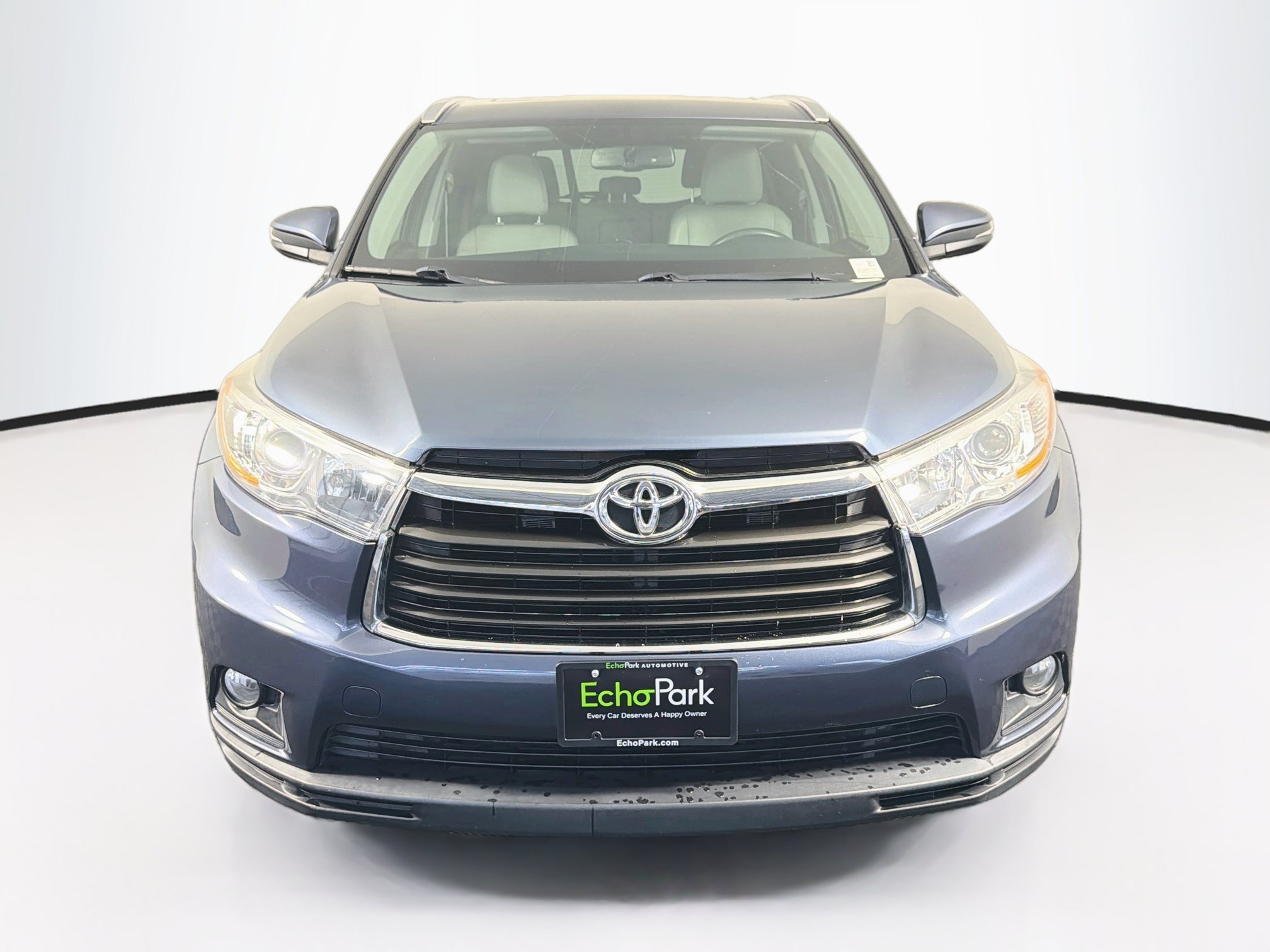 Used 2015 Toyota Highlander XLE FWD image 2