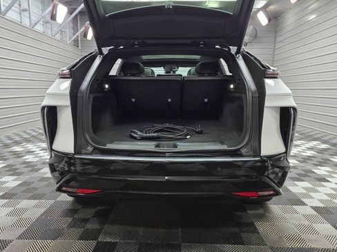 Used 2024 Cadillac Lyriq Tech w/ Driver Assist Package AWD/4WD image 39
