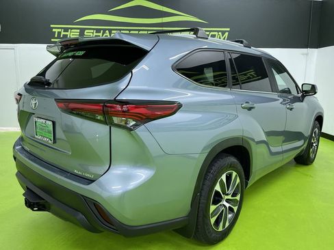 Used 2023 Toyota Highlander XLE image 10
