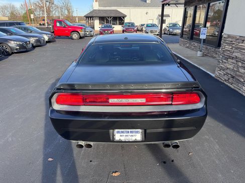 Used 2009 Dodge Challenger R/T image 5