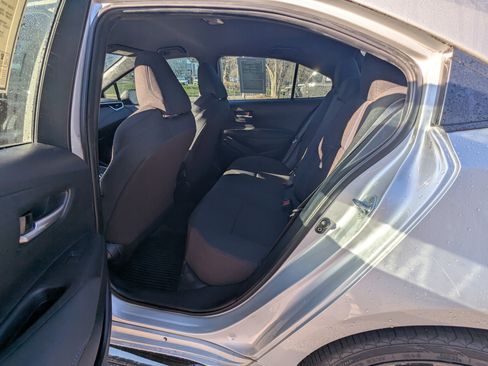 Used 2022 Toyota Corolla SE image 11