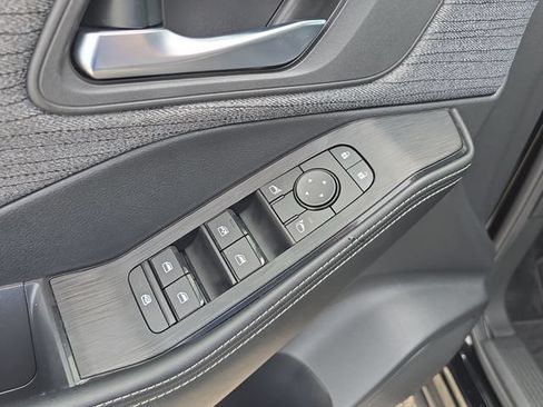 Certified 2023 Nissan Rogue SV FWD image 19