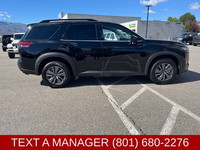 Used 2026 Nissan Pathfinder SV AWD/4WD image 2