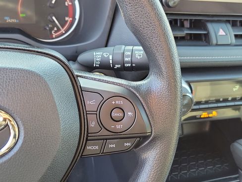 Certified 2025 Toyota RAV4 XLE image 23