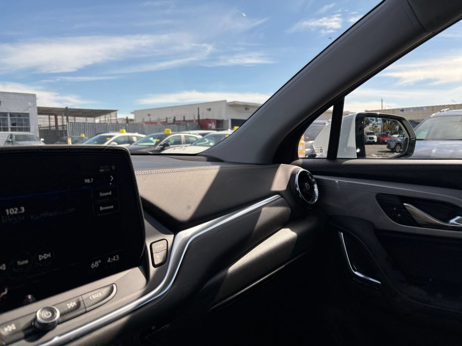 Used 2026 Chevrolet Blazer LT FWD image 35