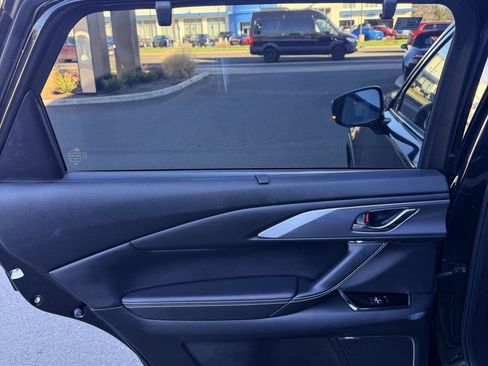 Used 2023 MAZDA CX-9 Grand Touring image 12