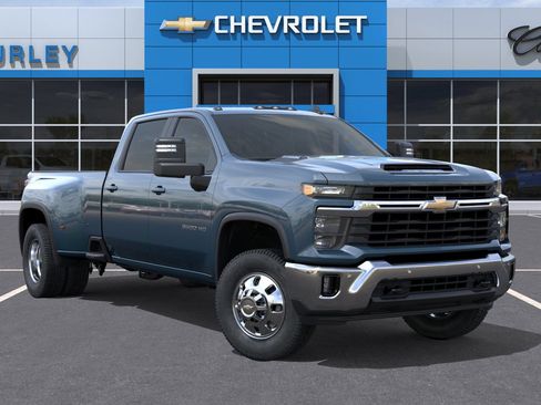 New 2026 Chevrolet Silverado 3500 LT w/ Safety Package AWD/4WD image 7