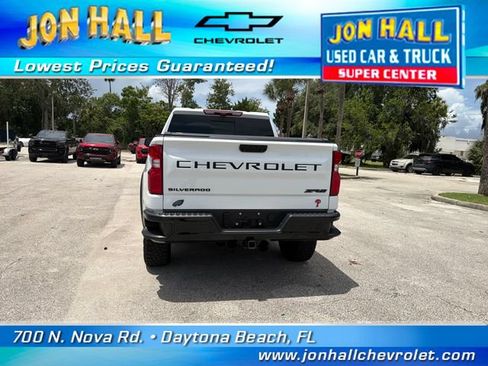 Used 2025 Chevrolet Silverado 1500 ZR2 w/ Technology Package AWD/4WD image 8
