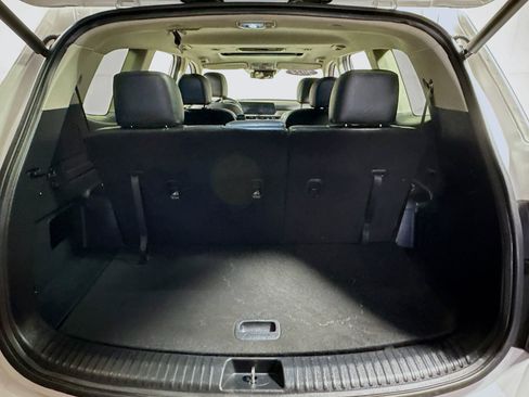 Used 2024 Kia Telluride EX w/ EX Captain's Chair Package AWD/4WD image 24