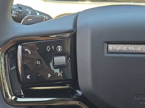 New 2026 Land Rover Range Rover Evoque S AWD/4WD image 17