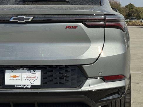 New 2026 Chevrolet Equinox EV RS image 6