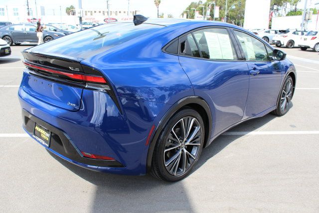 Certified 2023 Toyota Prius XLE FWD image 17