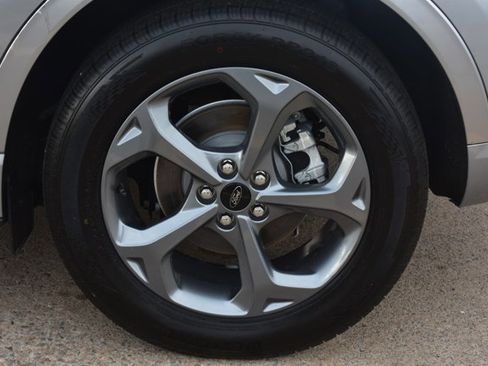Used 2024 Ford Escape ST-Line FWD image 9