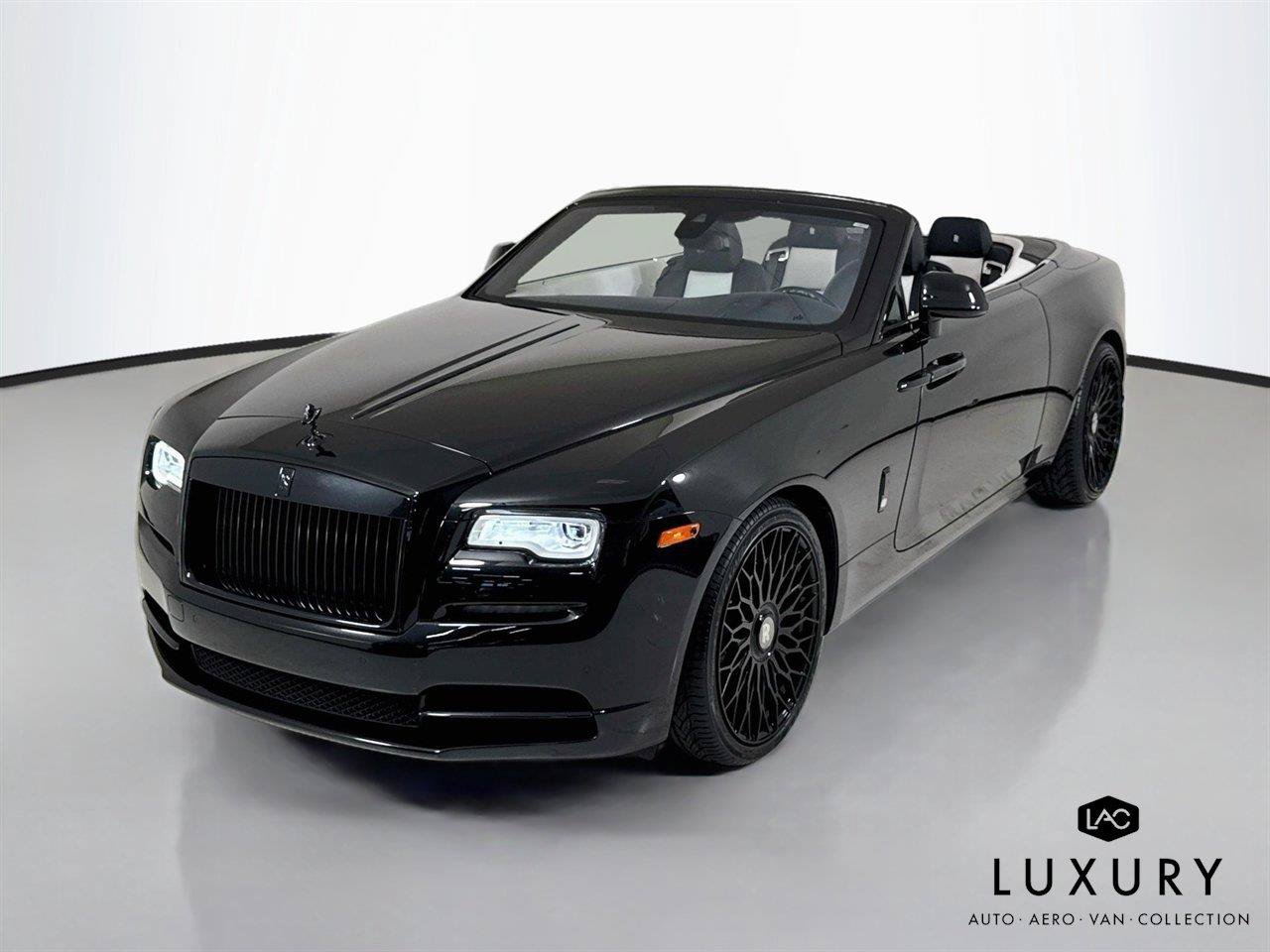 Used 2018 Rolls-Royce Dawn RWD image 3
