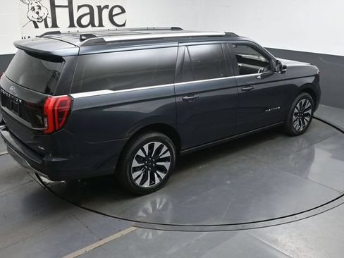 Used 2025 Ford Expedition Max Platinum w/ Driver's Package AWD/4WD image 41