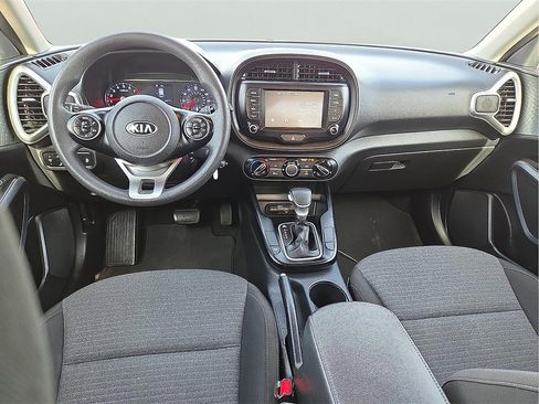 Used 2021 Kia Soul S image 9