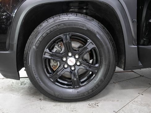 Used 2023 GMC Acadia AT4 w/ GMC Pro Grade Package AWD/4WD image 33