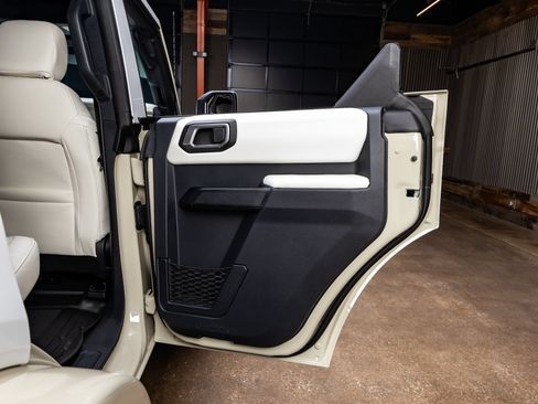 Used 2026 Ford Bronco Heritage Edition AWD/4WD image 38