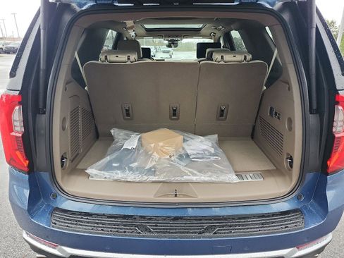 New 2026 GMC Yukon Denali w/ Denali Reserve Package image 8