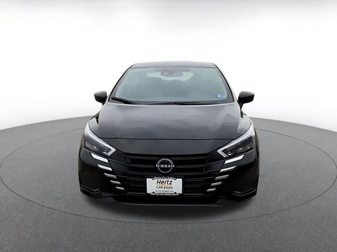 Used 2025 Nissan Versa SV image 4