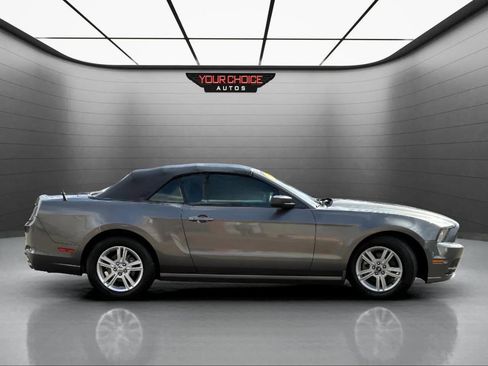 Used 2014 Ford Mustang V6 2dr Convertible w/ Equipment Group 102A image 7