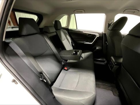 Certified 2024 Toyota RAV4 LE image 28