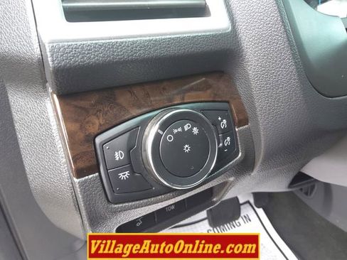 Used 2015 Ford Explorer Limited w/ Equipment Group 301A AWD/4WD image 19